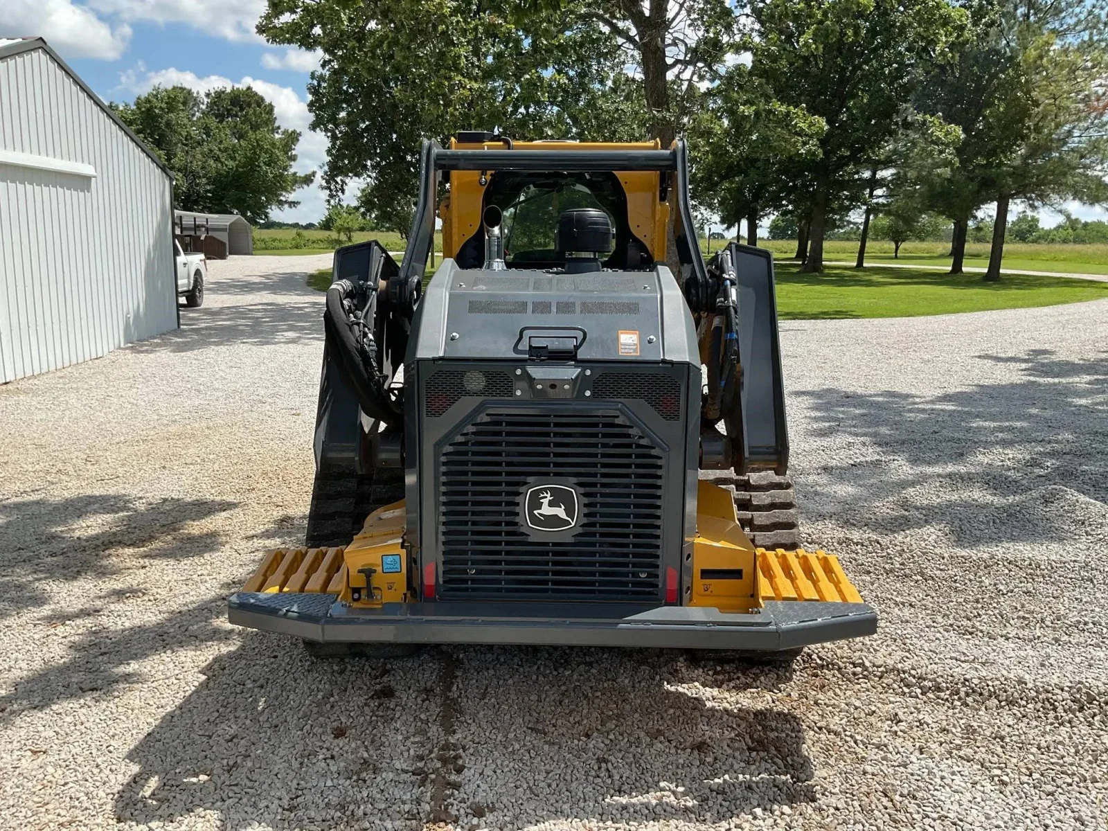 2025 JOHN DEERE 335 P-TIER image 3