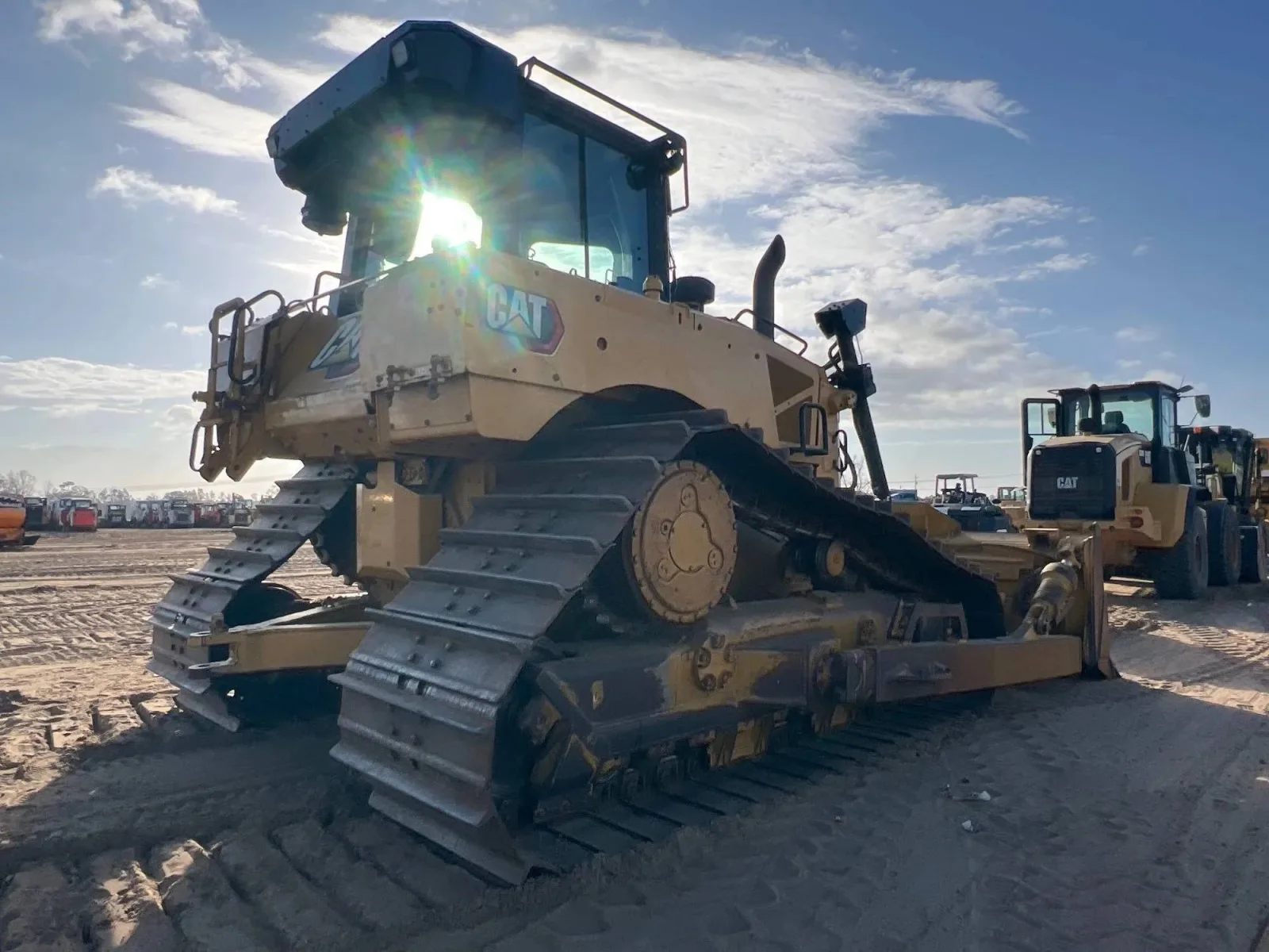 2022 CATERPILLAR D6 XE LGP image 2