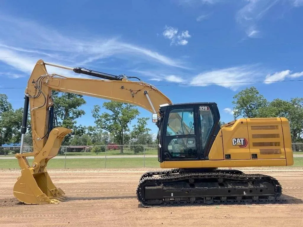 2023 CATERPILLAR 320 image 3