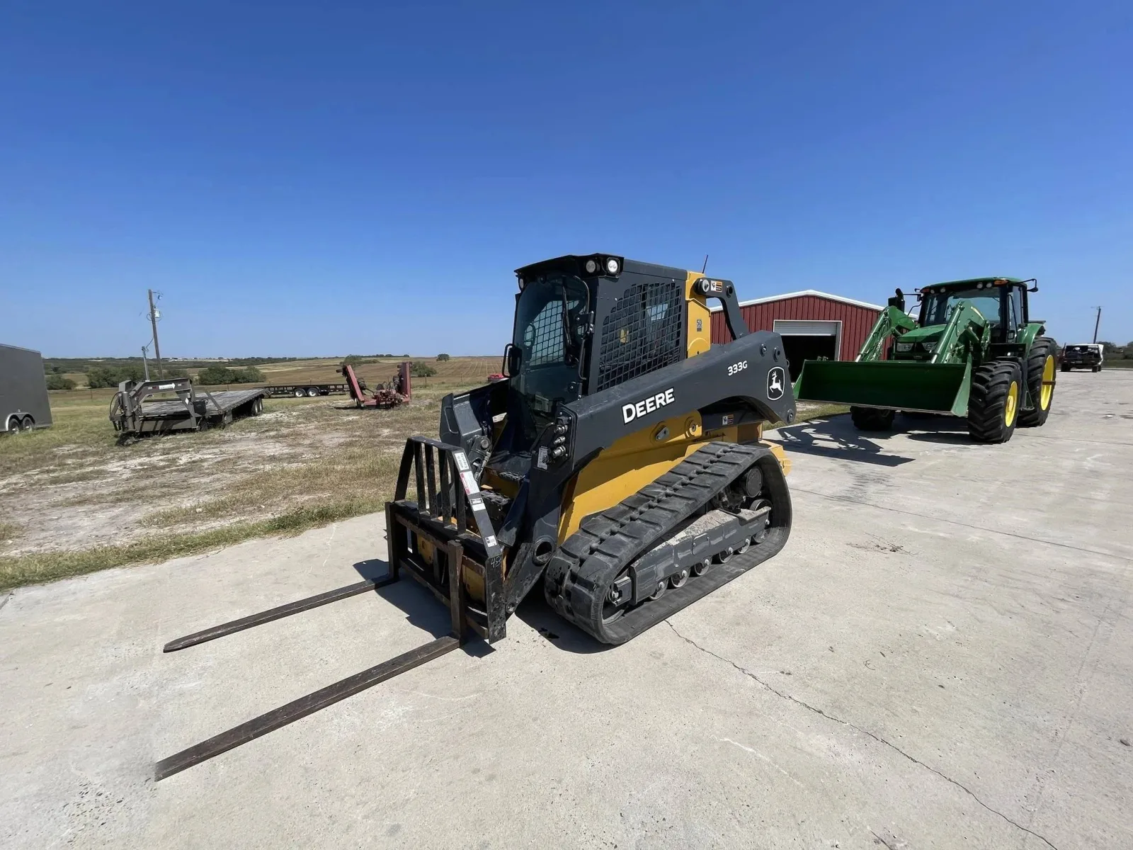 2022 John Deere 333G image 3