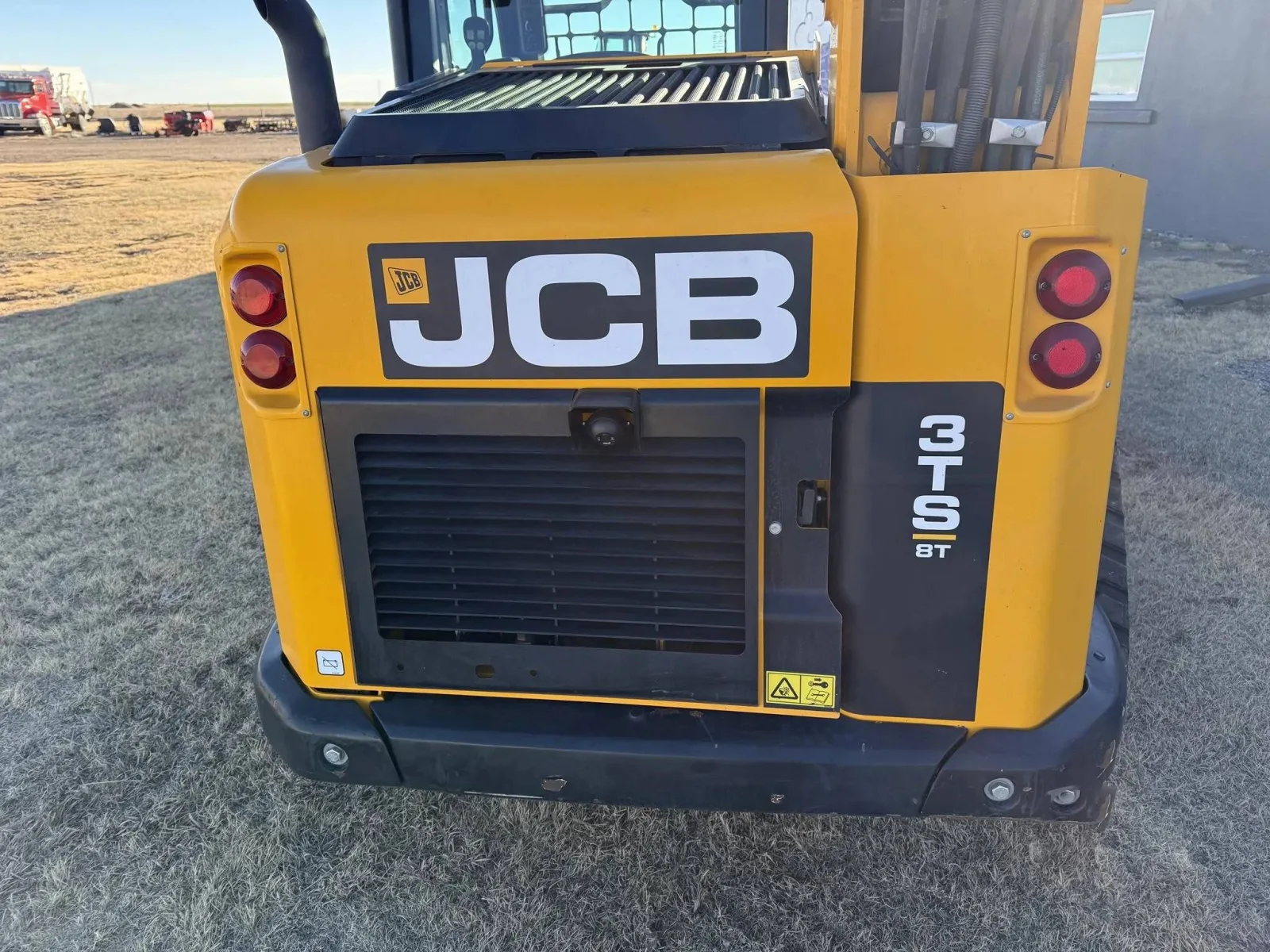 2024 JCB 3TS-8T image 2