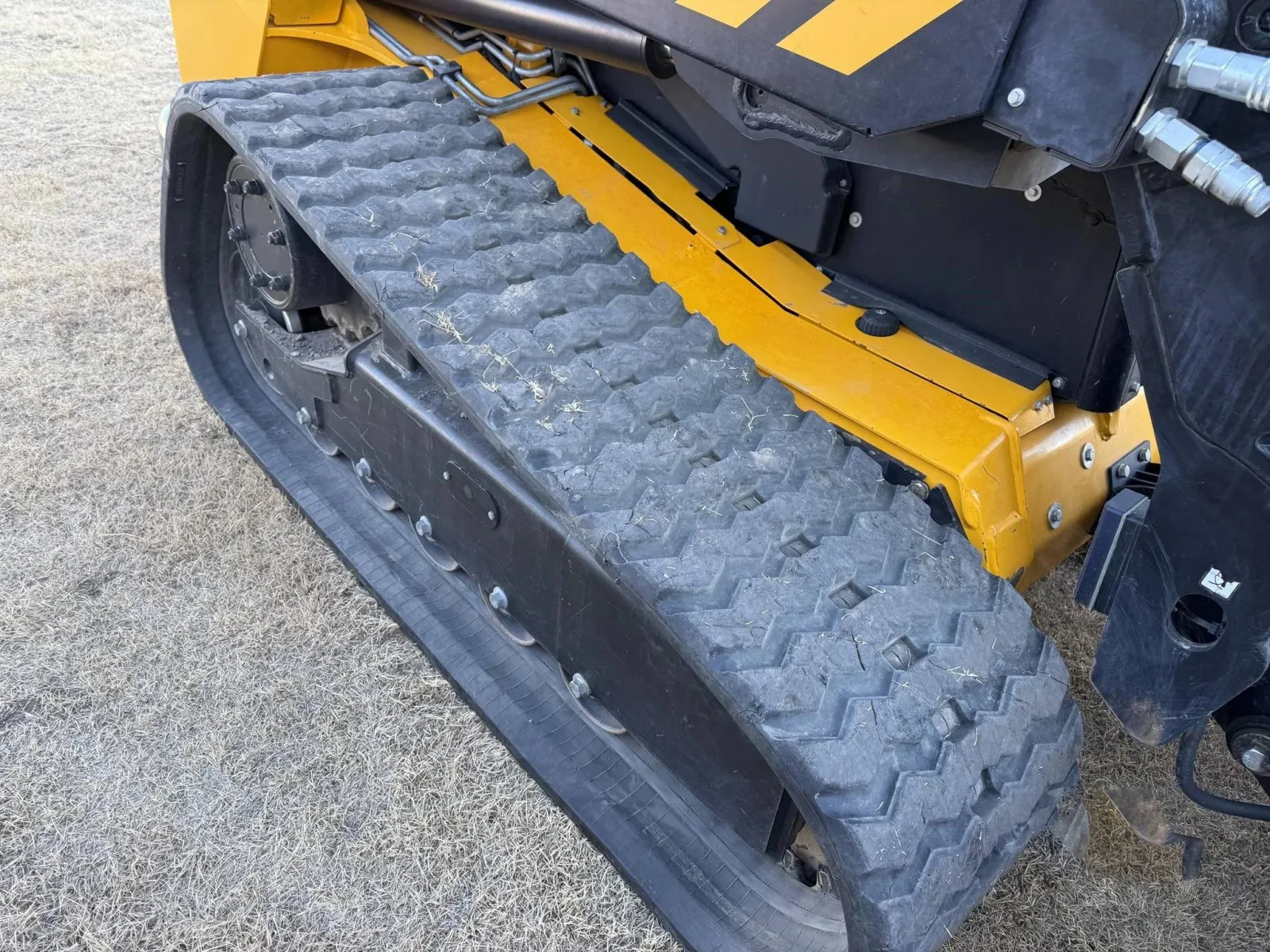 2024 JCB 3TS-8T image 3