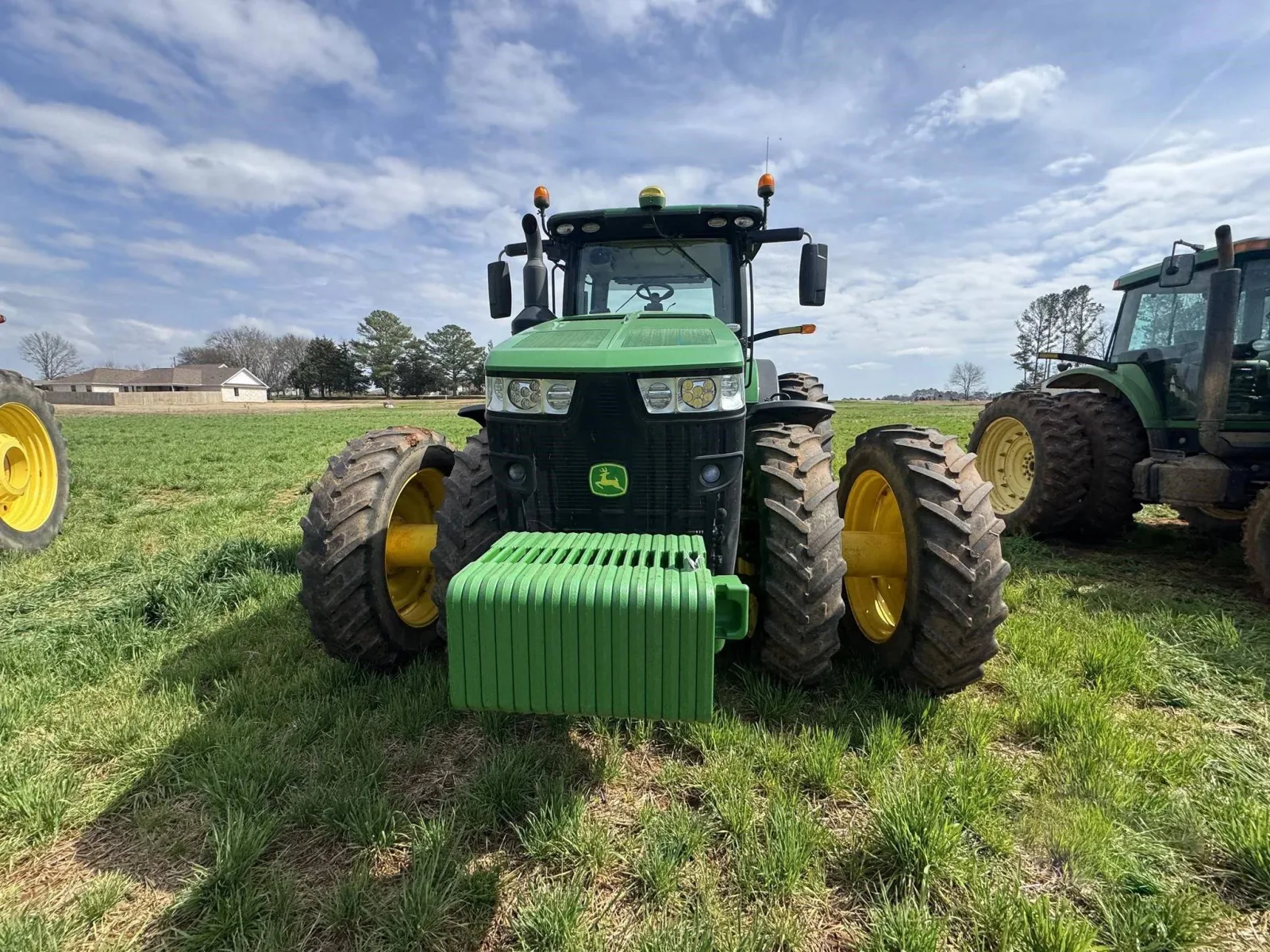 2017 JOHN DEERE 8320R image 2